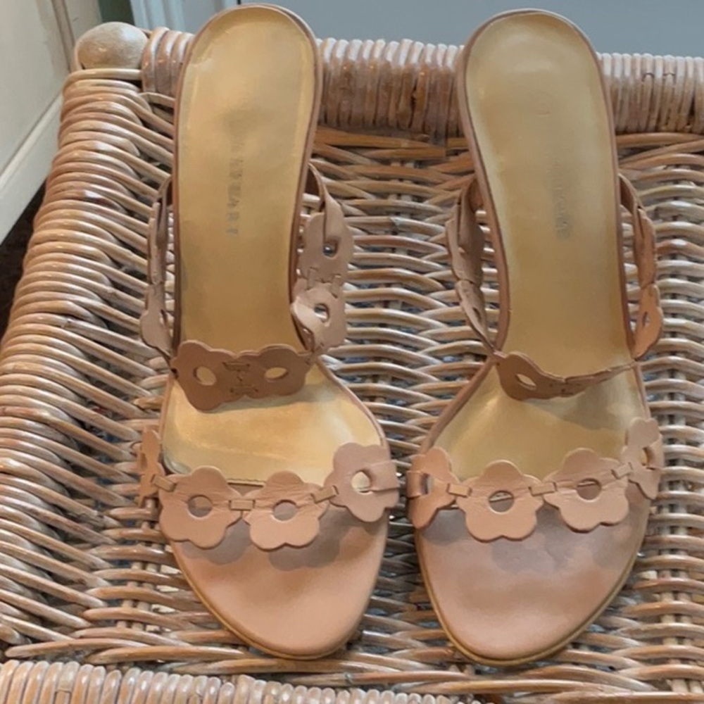 Colin Stuart Tan Sandals with Floral Cutouts